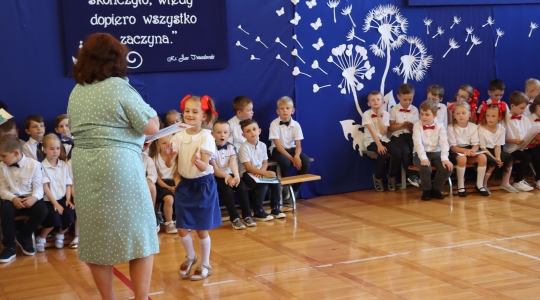 Zdjęcie 106 - Pożegnanie absolwentów Przedszkola Miejskiego nr 7