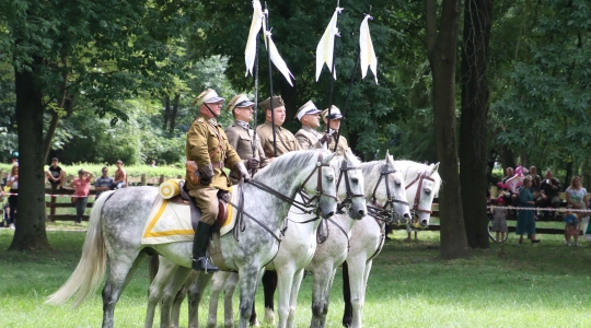Zdjęcie 6 - Pokazy szwadronowe w ramach Święta 24 Pułku Ułanów w Kraśniku