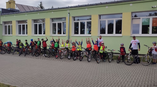 Zdjęcie 2 - Wakacje na sportowo z UKS Biało Czarni Kraśnik