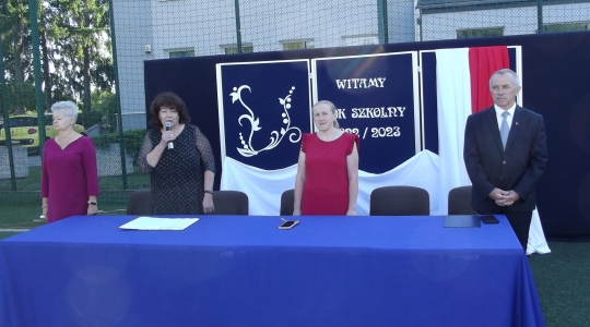 Zdjęcie 43 - Rozpoczęcie roku szkolnego 2022/2023 w miejskich szkołach podstawowych