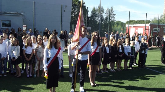 Zdjęcie 44 - Rozpoczęcie roku szkolnego 2022/2023 w miejskich szkołach podstawowych