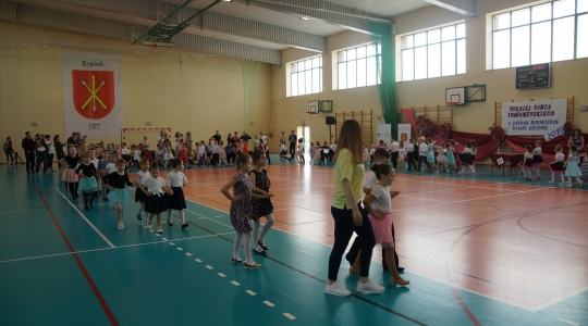 Zdjęcie 14 - Turniej Tańca Towarzyskiego dla par początkujących o Puchar Burmistrza Miasta Kraśnik