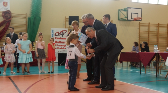 Zdjęcie 30 - Turniej Tańca Towarzyskiego dla par początkujących o Puchar Burmistrza Miasta Kraśnik
