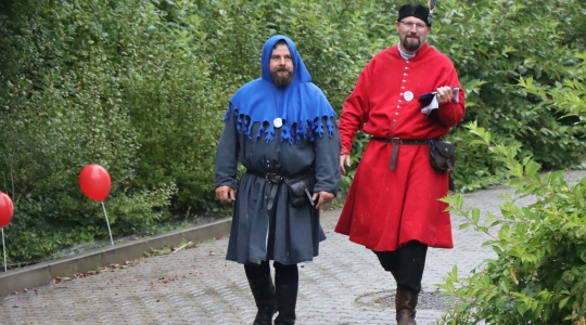 Zdjęcie 14 - IV Ogólnopolski Turniej Łuczniczy "Na Zamkowym Wzgórzu"