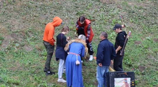 Zdjęcie 93 - IV Ogólnopolski Turniej Łuczniczy "Na Zamkowym Wzgórzu"