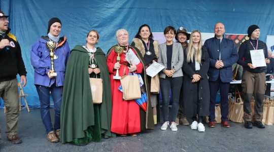 Zdjęcie 194 - IV Ogólnopolski Turniej Łuczniczy "Na Zamkowym Wzgórzu"