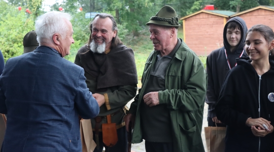 Zdjęcie 230 - IV Ogólnopolski Turniej Łuczniczy "Na Zamkowym Wzgórzu"