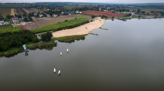 Zdjęcie 61 - Regaty kończące wakacyjną szkółkę żeglarską nad Zalewem Kraśnickim