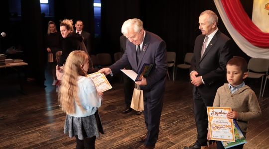 Zdjęcie 8 - XLI Wojewódzkie Kraśnickie Spotkania Pszczelarzy.