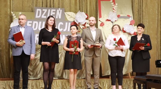 Zdjęcie 136 - Dzień Edukacji Narodowej w kraśnickich szkołach i przedszkolach