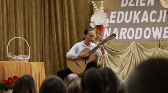Zdjęcie 143 - Dzień Edukacji Narodowej w kraśnickich szkołach i przedszkolach