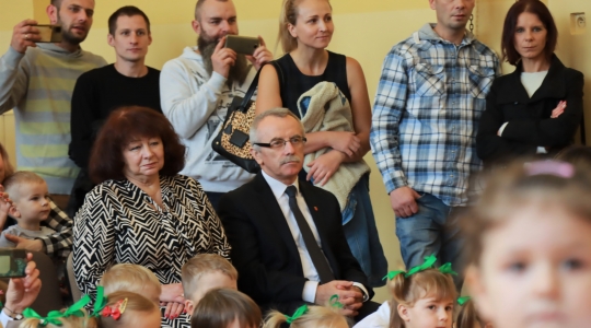 Zdjęcie 42 - Uroczyste pasowanie na Przedszkolaka w ZPO1