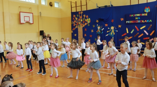 Zdjęcie 73 - Uroczyste pasowanie na Przedszkolaka w ZPO1