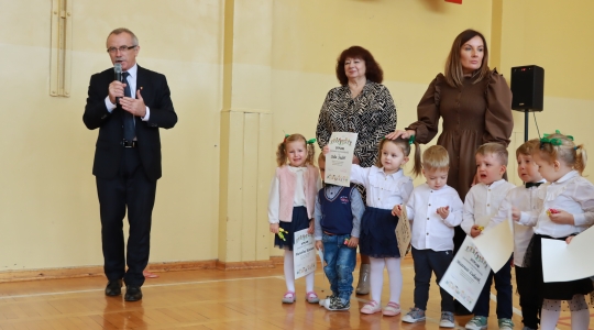 Zdjęcie 92 - Uroczyste pasowanie na Przedszkolaka w ZPO1