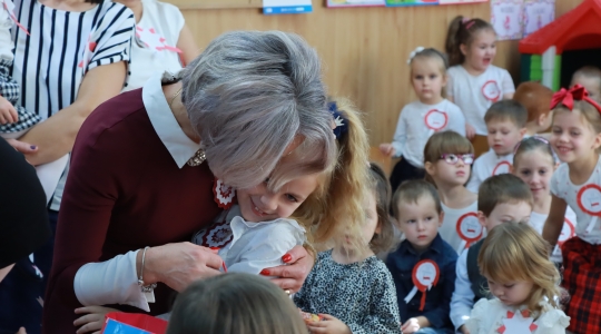 Zdjęcie 57 - Uroczyste obchody Narodowego Święta Niepodległości w Przedszkolu Miejskim nr 1