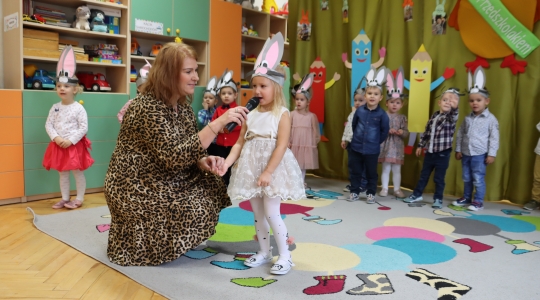 Zdjęcie 16 - Pasowanie na przedszkolaka w Przedszkolu Miejskim nr 5