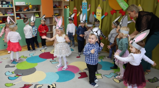 Zdjęcie 23 - Pasowanie na przedszkolaka w Przedszkolu Miejskim nr 5