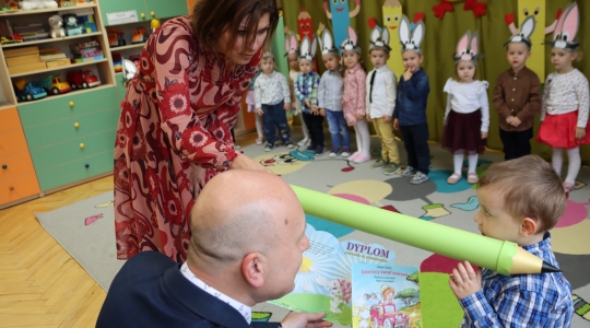 Zdjęcie 44 - Pasowanie na przedszkolaka w Przedszkolu Miejskim nr 5
