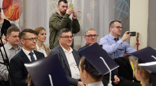Zdjęcie 29 - Ślubowanie pierwszoklasistów w Szkole Podstawowej nr 3