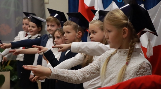 Zdjęcie 60 - Ślubowanie pierwszoklasistów w Szkole Podstawowej nr 3