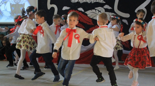 Zdjęcie 5 - Obchody Narodowego Święta Niepodległości w Szkole Podstawowej nr 2