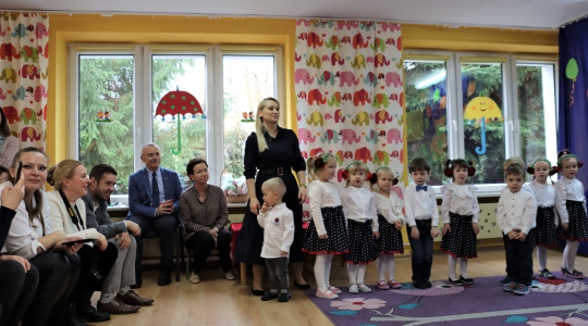 Zdjęcie 10 - Pasowanie na przedszkolaka PM nr 2