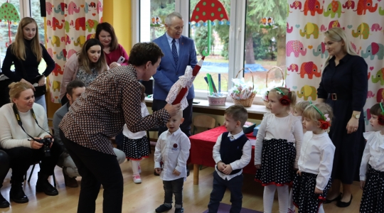 Zdjęcie 18 - Pasowanie na przedszkolaka PM nr 2