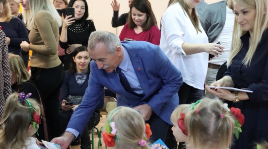 Zdjęcie 23 - Pasowanie na przedszkolaka PM nr 2