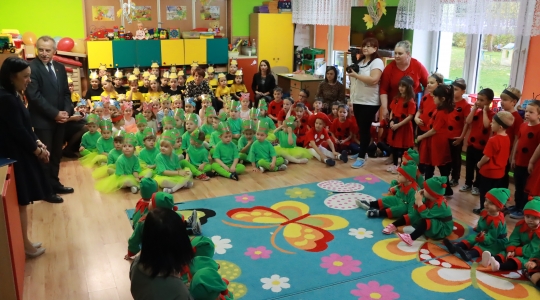 Zdjęcie 24 - Pasowanie na przedszkolaka w Przedszkolu Miejskim nr 1