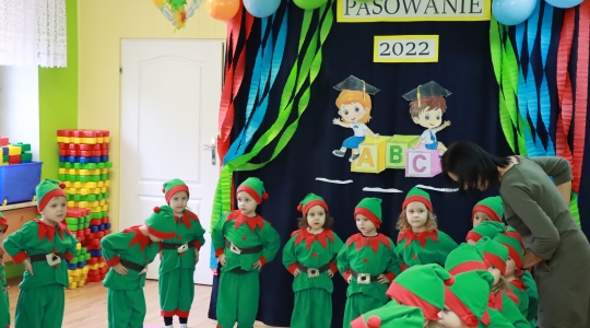 Zdjęcie 29 - Pasowanie na przedszkolaka w Przedszkolu Miejskim nr 1