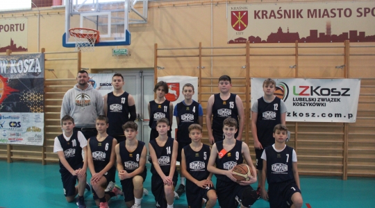 Zdjęcie 1 - Rozgrywki U 15 UKS Biało - Czarni