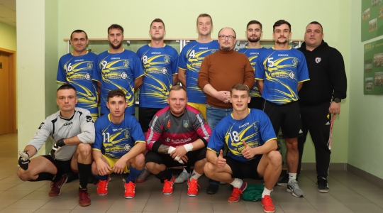 Zdjęcie 1 - Monster Team zwycięzcą II Nocnego Turnieju Halowego w Piłkę Nożną