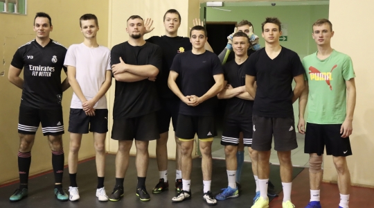 Zdjęcie 5 - Monster Team zwycięzcą II Nocnego Turnieju Halowego w Piłkę Nożną