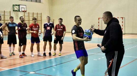 Zdjęcie 6 - Monster Team zwycięzcą II Nocnego Turnieju Halowego w Piłkę Nożną