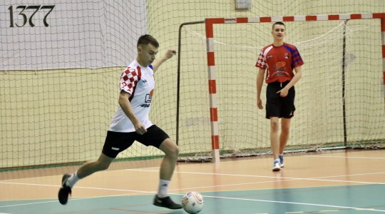 Zdjęcie 18 - Monster Team zwycięzcą II Nocnego Turnieju Halowego w Piłkę Nożną
