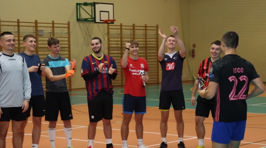 Zdjęcie 127 - Monster Team zwycięzcą II Nocnego Turnieju Halowego w Piłkę Nożną