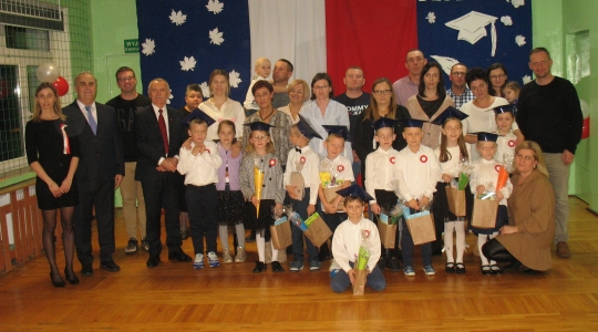 Zdjęcie 18 - Ślubowanie klas I w Szkole Podstawowej nr 4