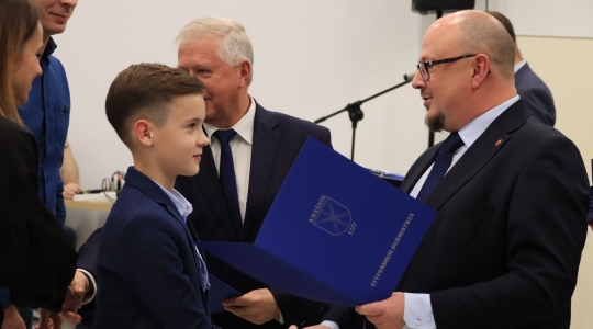 Zdjęcie 11 - Stypendia naukowe i artystyczne Burmistrza Miasta Kraśnik za rok szkolny 2021/2022 cz. 1
