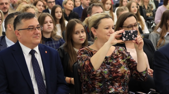 Zdjęcie 13 - Stypendia naukowe i artystyczne Burmistrza Miasta Kraśnik za rok szkolny 2021/2022 cz. 1