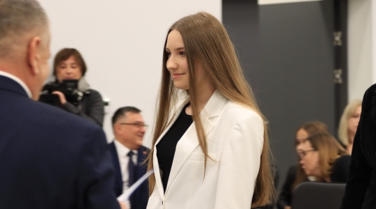 Zdjęcie 25 - Stypendia naukowe i artystyczne Burmistrza Miasta Kraśnik za rok szkolny 2021/2022 cz. 1