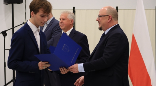 Zdjęcie 35 - Stypendia naukowe i artystyczne Burmistrza Miasta Kraśnik za rok szkolny 2021/2022 cz. 1