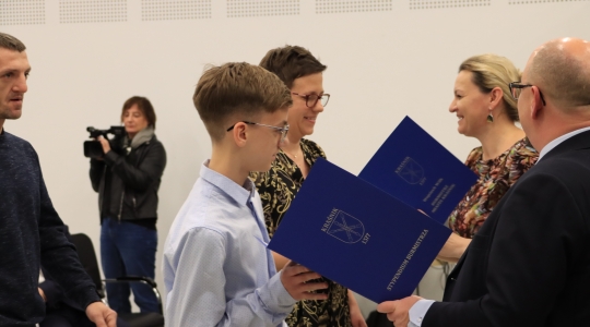 Zdjęcie 49 - Stypendia naukowe i artystyczne Burmistrza Miasta Kraśnik za rok szkolny 2021/2022 cz. 1