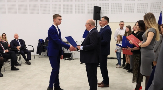 Zdjęcie 66 - Stypendia naukowe i artystyczne Burmistrza Miasta Kraśnik za rok szkolny 2021/2022 cz. 1