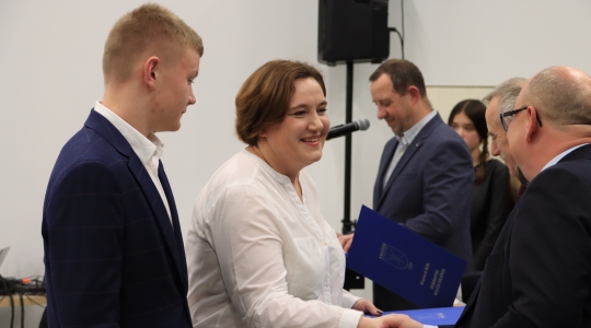 Zdjęcie 72 - Stypendia naukowe i artystyczne Burmistrza Miasta Kraśnik za rok szkolny 2021/2022 cz. 1