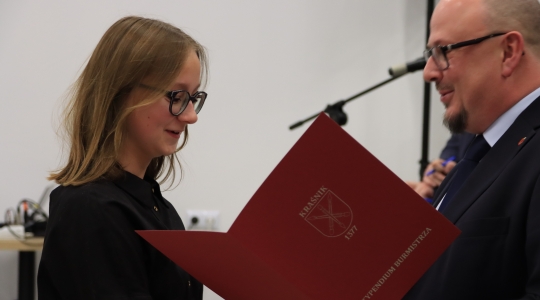 Zdjęcie 73 - Stypendia naukowe i artystyczne Burmistrza Miasta Kraśnik za rok szkolny 2021/2022 cz. 1