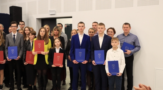 Zdjęcie 74 - Stypendia naukowe i artystyczne Burmistrza Miasta Kraśnik za rok szkolny 2021/2022 cz. 1