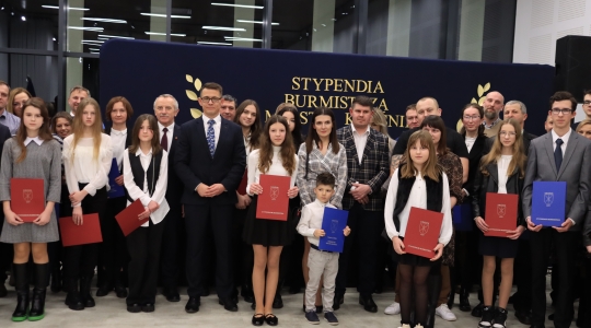 Zdjęcie 76 - Stypendia naukowe i artystyczne Burmistrza Miasta Kraśnik za rok szkolny 2021/2022 cz. 1