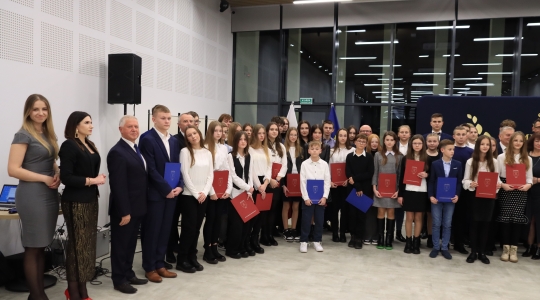 Zdjęcie 80 - Stypendia naukowe i artystyczne Burmistrza Miasta Kraśnik za rok szkolny 2021/2022 cz. 1
