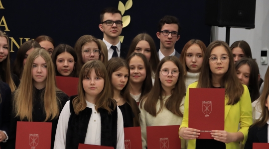 Zdjęcie 85 - Stypendia naukowe i artystyczne Burmistrza Miasta Kraśnik za rok szkolny 2021/2022 cz. 1