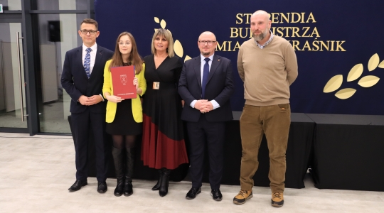 Zdjęcie 90 - Stypendia naukowe i artystyczne Burmistrza Miasta Kraśnik za rok szkolny 2021/2022 cz. 1